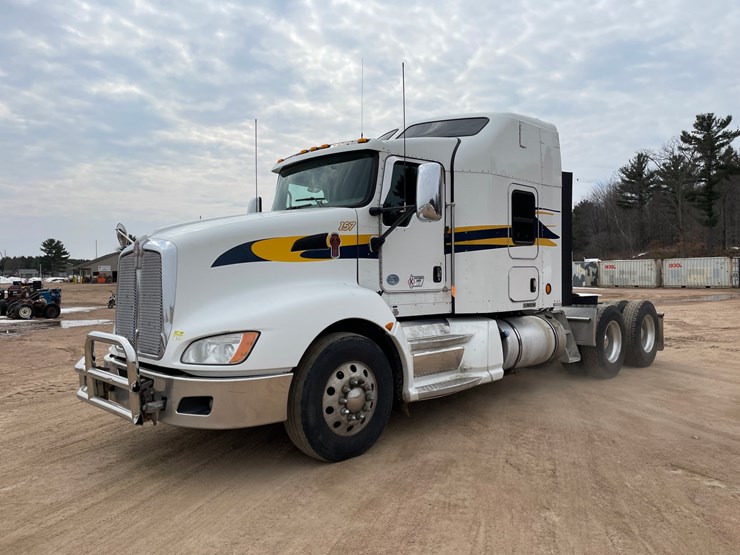 2016-kenworth-t660-image-1