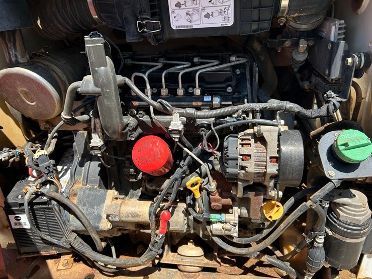 2015-bobcat-t590-image-16