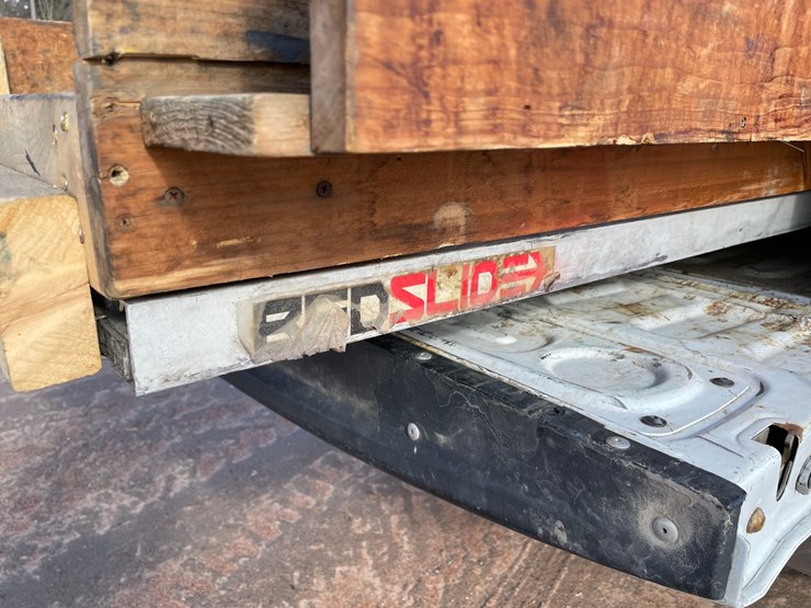 2014-dodge-ram-3500-image-23