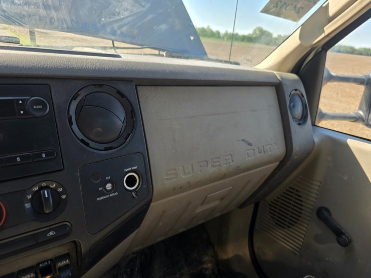2008-ford-f550-image-65
