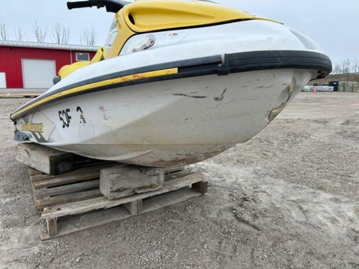 inoperable-1998-yamaha-wave-runner-gp760-pwc-yama2-image-34