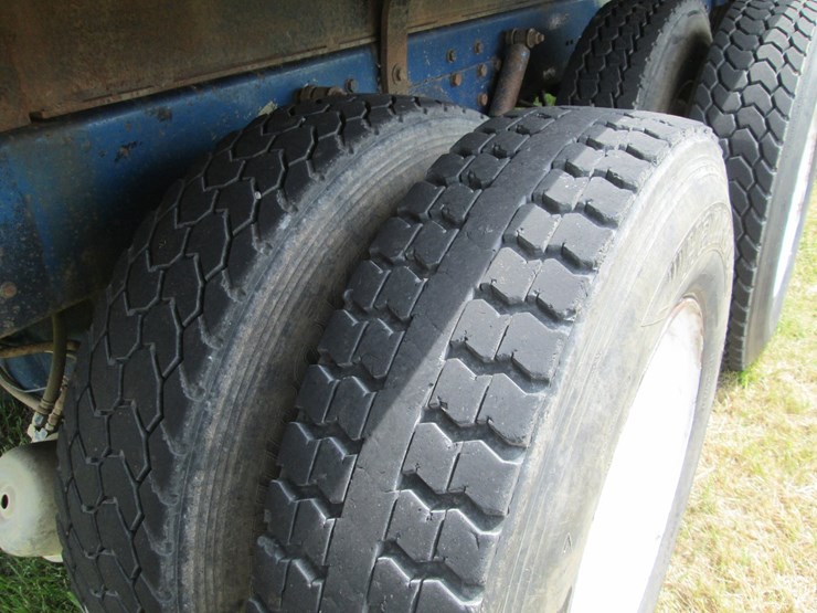 1999-caterpillar-c12-image-16