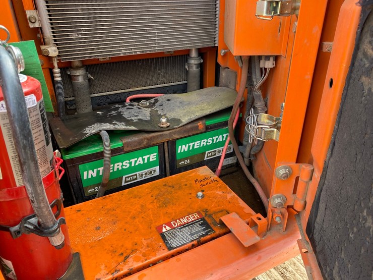 2005-hitachi-zx80-image-47