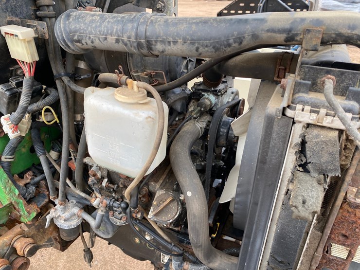 john-deere-4110-image-31