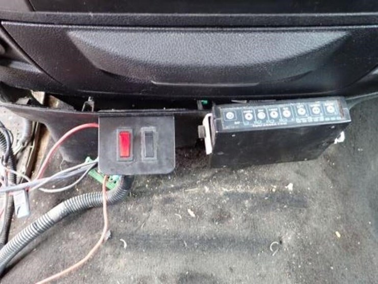 2014-ram-2500-hd-image-22