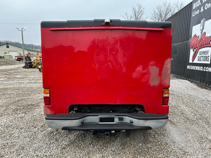 2004-chevrolet-1500-image-3