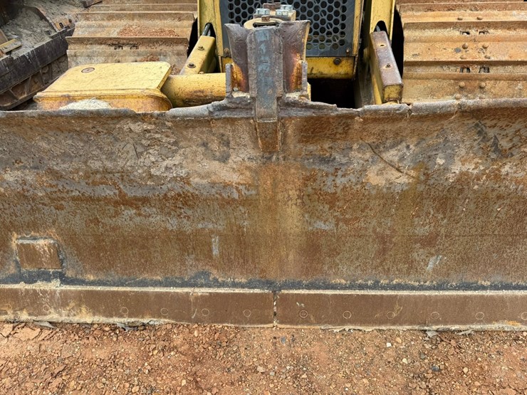 caterpillar-d4c-image-14