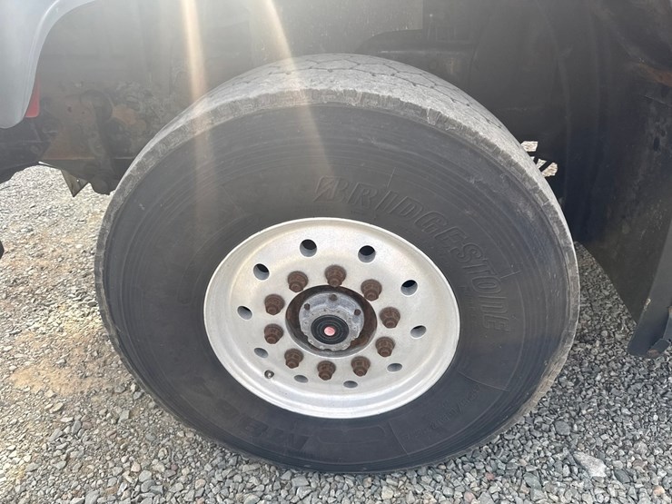 2007-mack-cl733-image-75