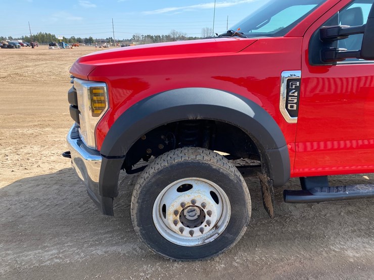 2018-ford-f450-image-13