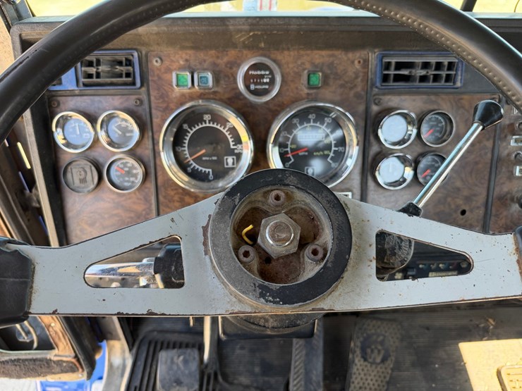 1991-kenworth-t800-image-44