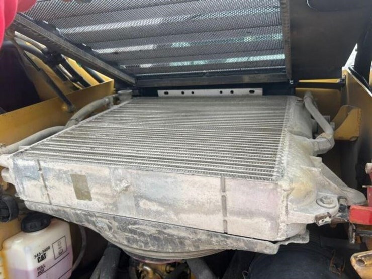 2014-caterpillar-262d-image-35