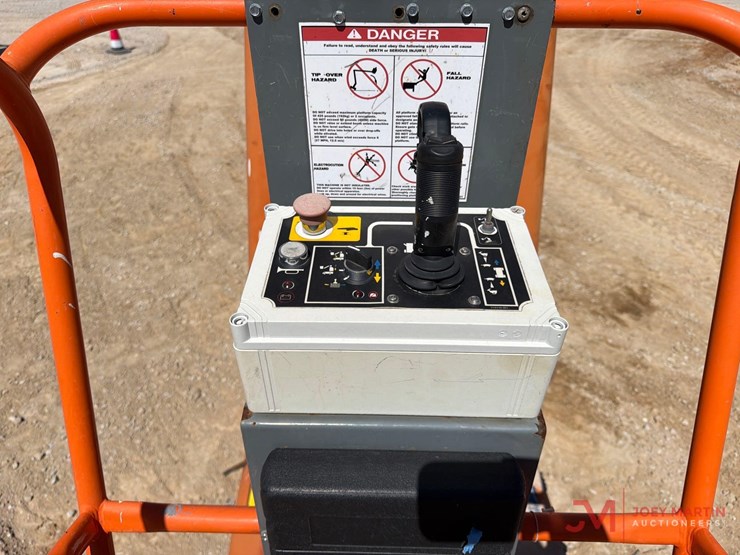 2019-snorkel-mb26j-boom-lift-image-11