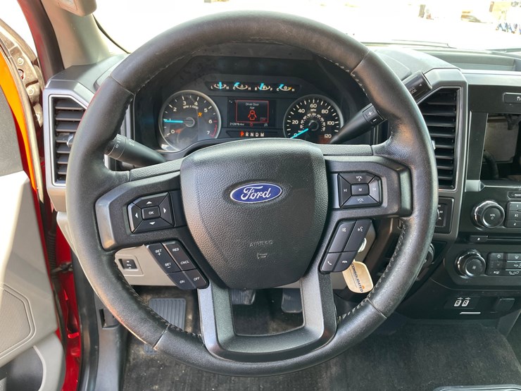 2018-ford-f150-xlt-image-33