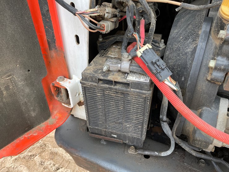 2016-bobcat-t770-image-28