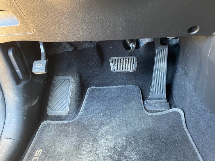 2015-kia-sorento-image-24