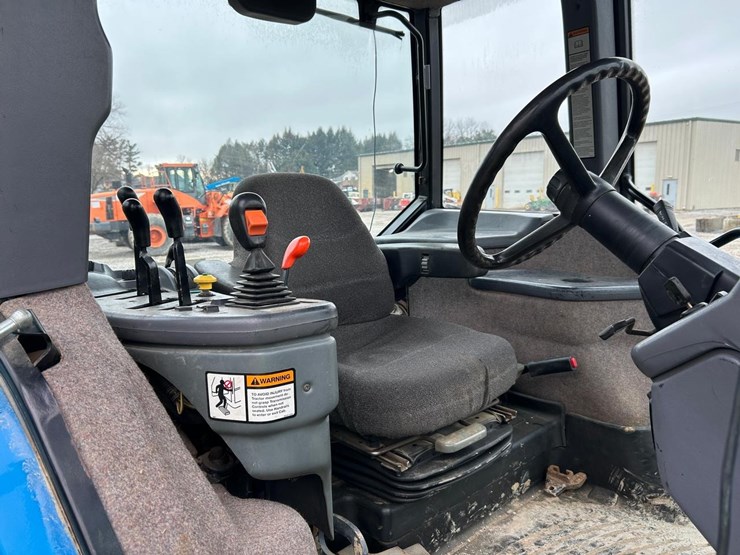 new-holland-8770-image-17