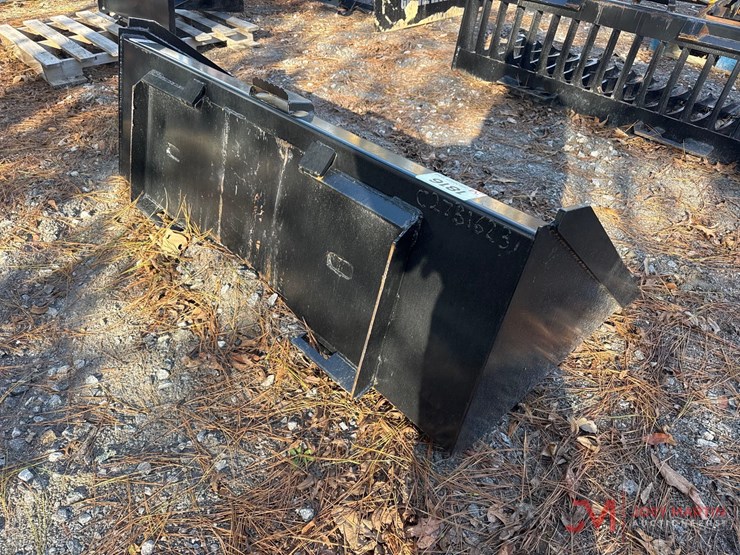 new-66"-tooth-bucket-skid-steer-attachment-image-2