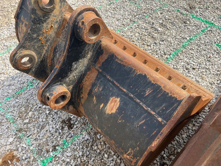 #22601-•-2021-felco-trench-bucket-image-4