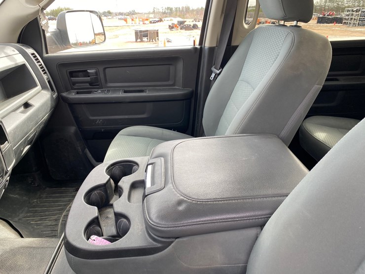 2018-dodge-ram-2500-image-36