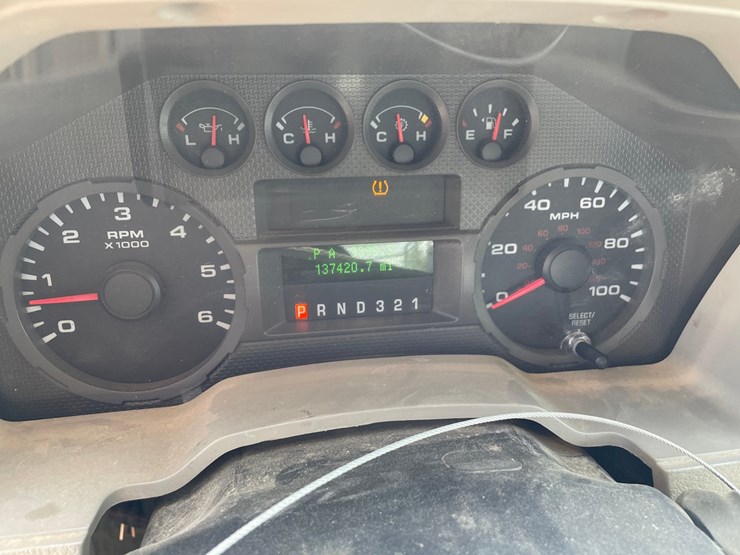 2009-ford-f350-image-34