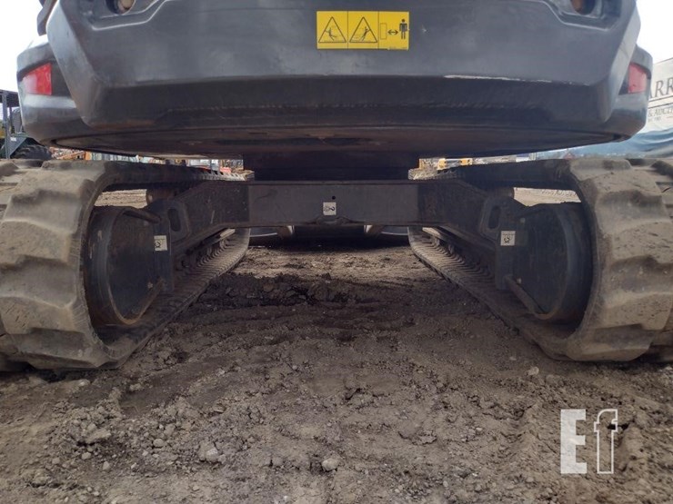 2020-bobcat-e85-image-37
