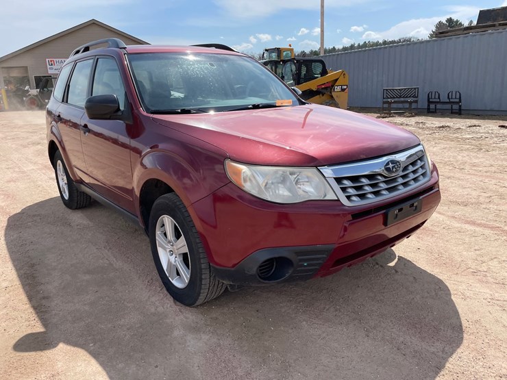 2011-subaru-forester-image-3