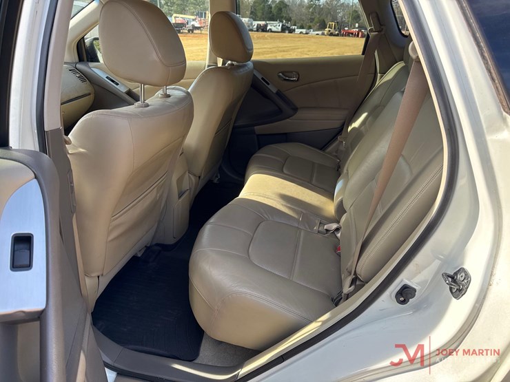 2011-nissan-murano-sl-image-11