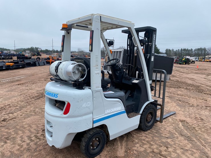 #1167-•-unicarriers-3,250lb-lp-forklift-image-5