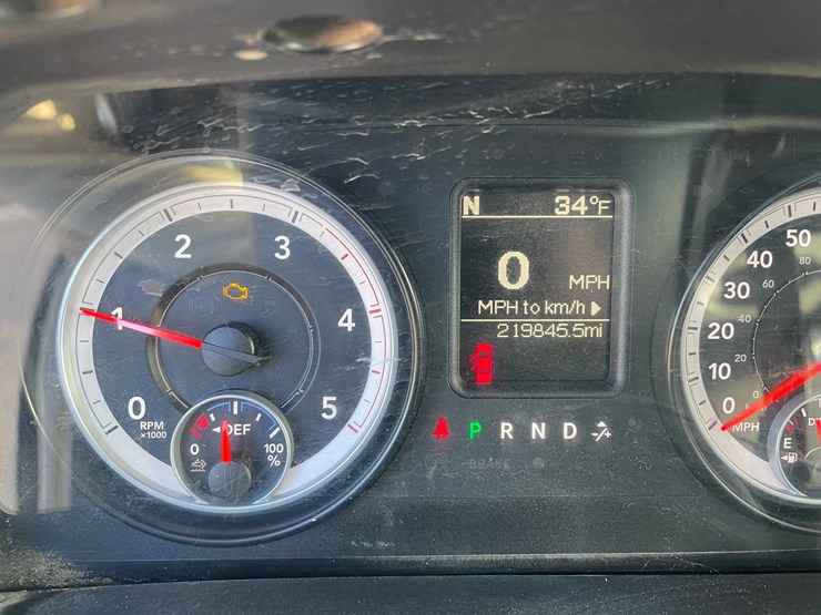 2014-dodge-ram-3500-image-37