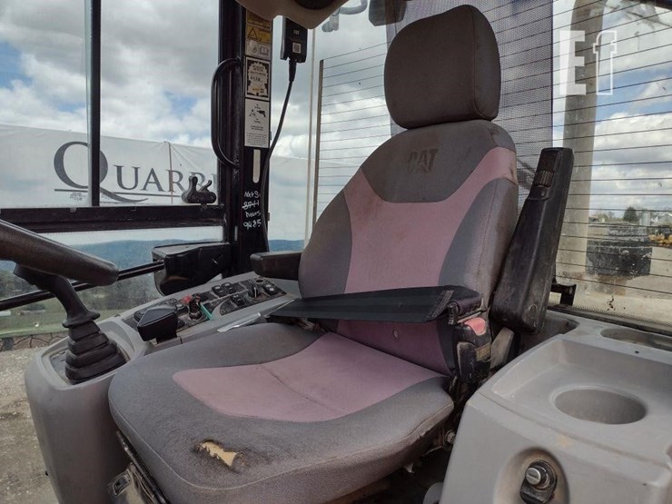 2015-caterpillar-914k-image-10