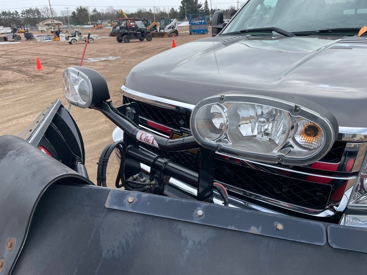 2013-chevrolet-silverado-2500hd-image-10