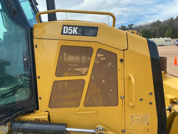 2016-caterpillar-d5k2-lgp-image-44