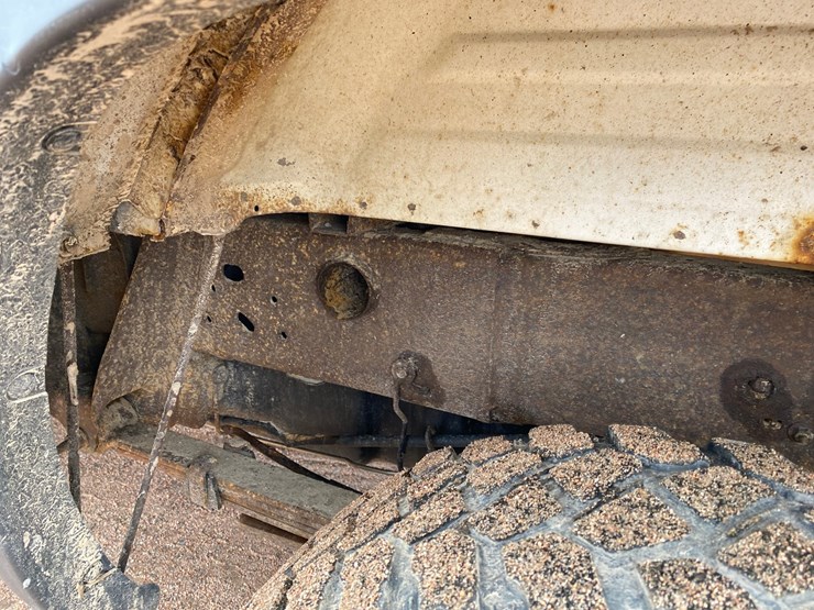 2004-chevrolet-2500-image-22