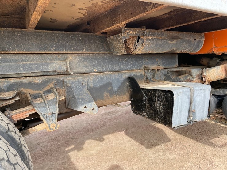 1995-international-2554-image-19