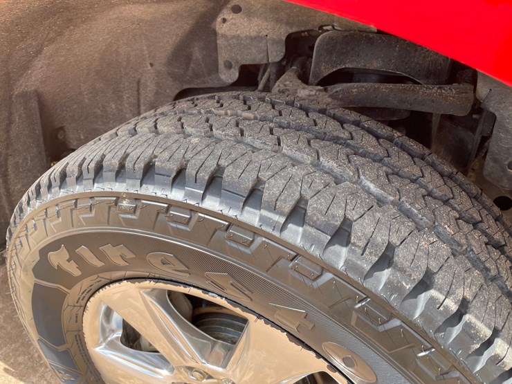 2018-ford-f150-xlt-image-30