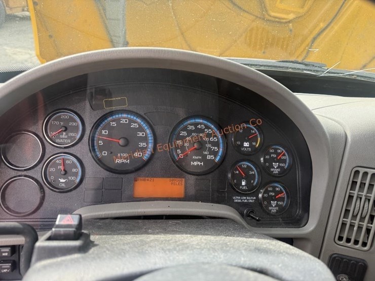 2012-international-4000-image-51