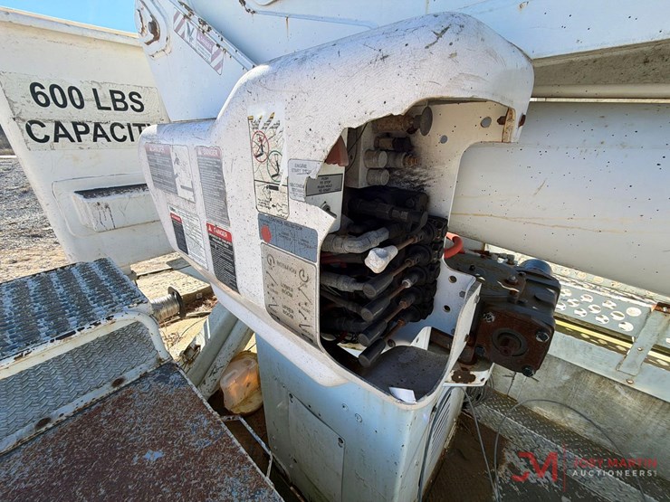 2008-international-7400-image-30