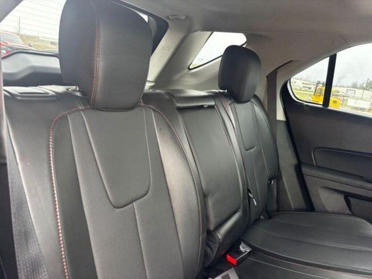 2017-chevrolet-equinox-image-53