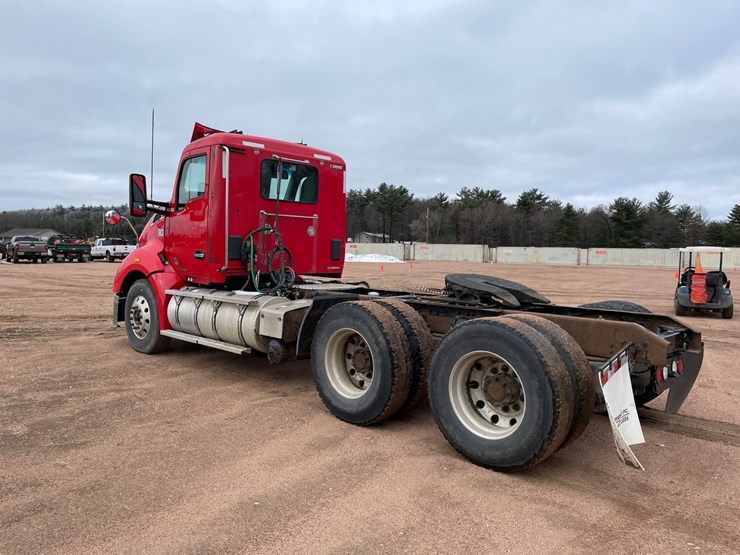 2016-kenworth-t680-image-3