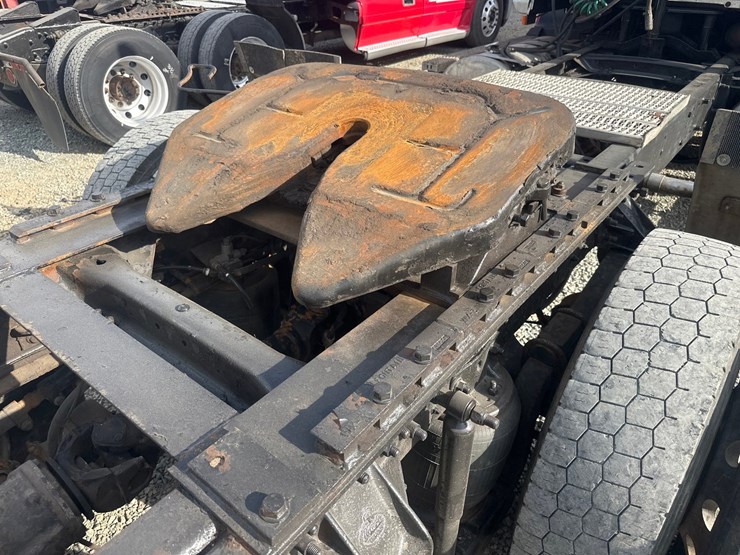 2002-mack-ch613-image-17