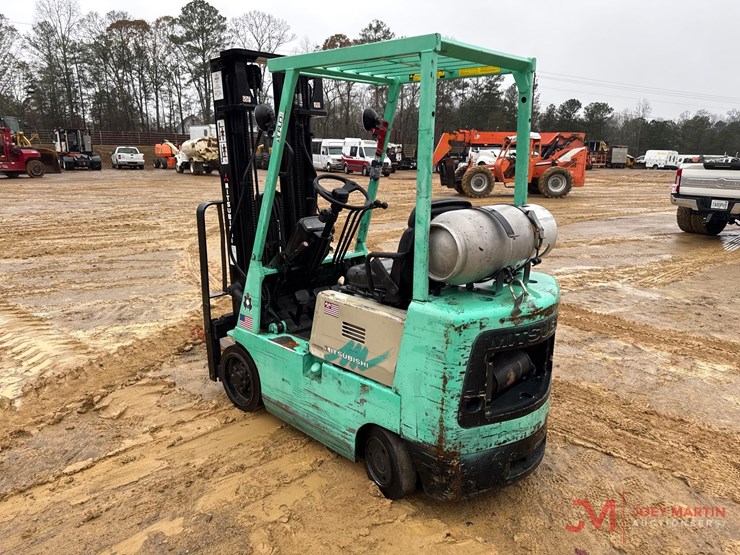 mitsubishi-fgc18-straight-mast-forklift-image-3