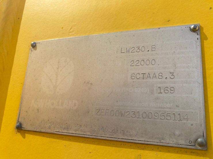 2005-new-holland-lw230b-image-39