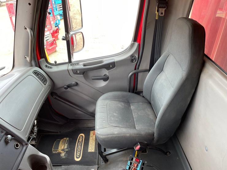 2005-caterpillar-c13-image-57