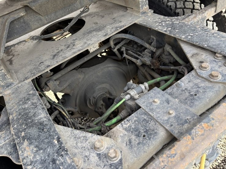 2023-international-hx520-image-23