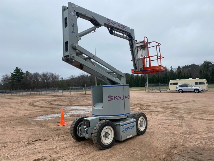 1995-skyjack-sjkb33n-image-33