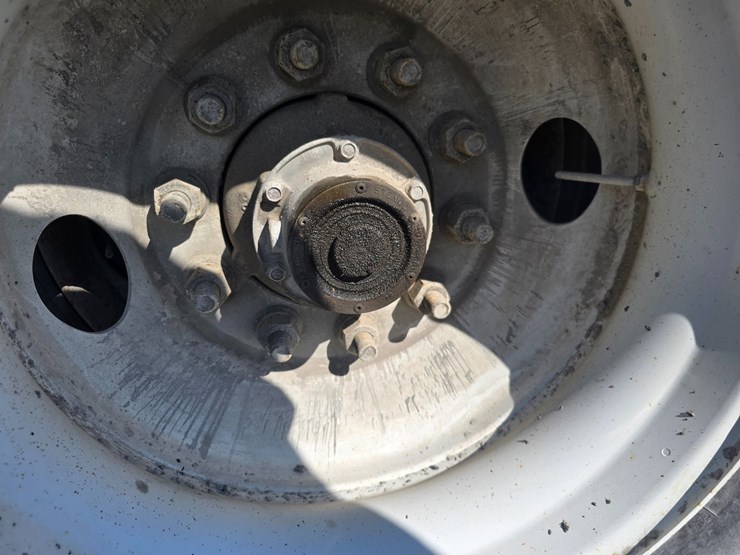 2000-red-river-live-bottom-image-55