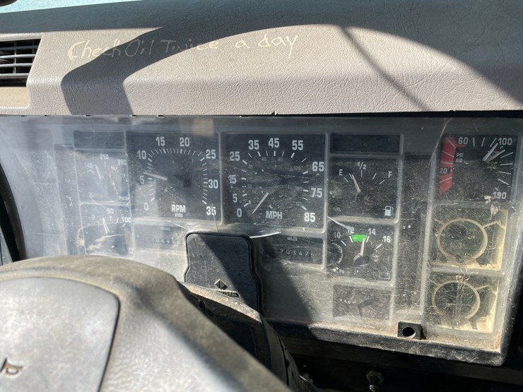 1999-international-4900-image-33