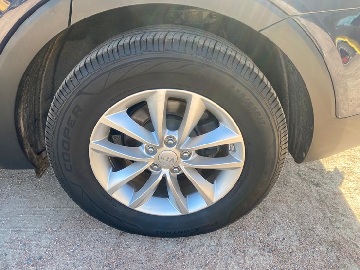 2016-kia-sorento-image-19