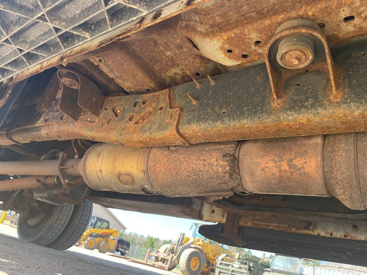 2012-ford-f550-image-19