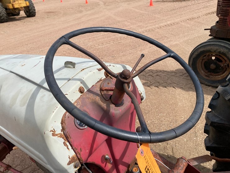 ford-tractor-image-26